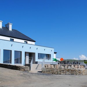                   Go Explore Hostel & Sailor's Bar
                