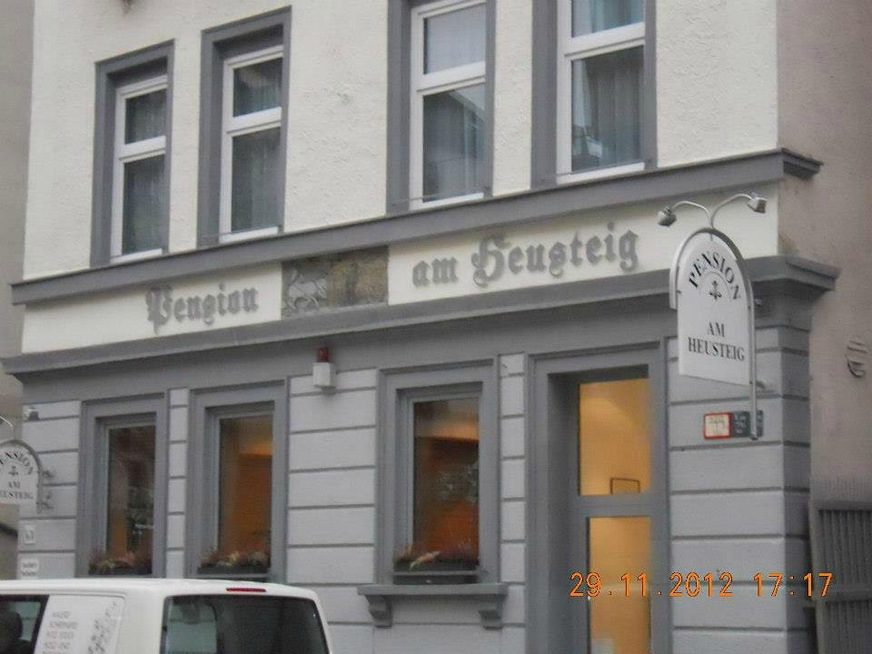PENSION AM HEUSTEIG $85 ($̶9̶0̶) - Prices & Hotel Reviews - Stuttgart