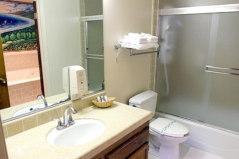 Hotel photo 73 of Lone Oak Lodge.