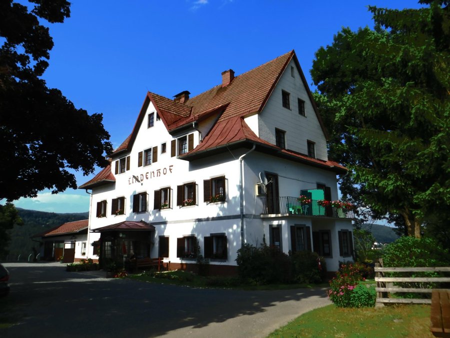 Gastehaus Lindenhof Prices Hotel Reviews Velden Am Woerthersee Austria Tripadvisor