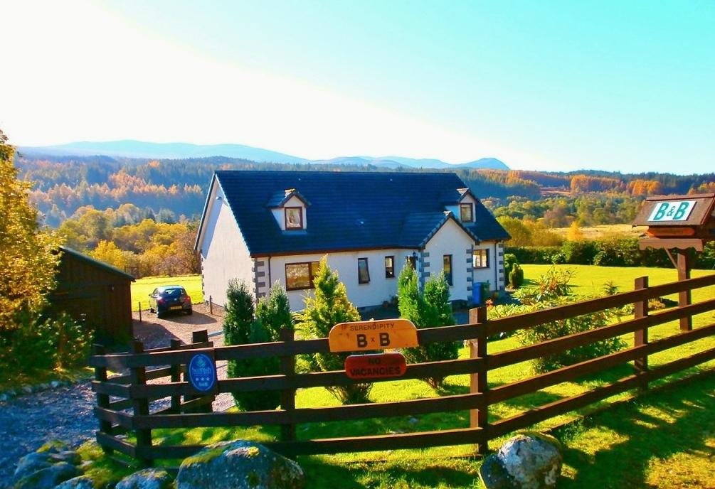 SERENDIPITY BED AND BREAKFAST - B&B Reviews (Scotland/Glenmoriston ...