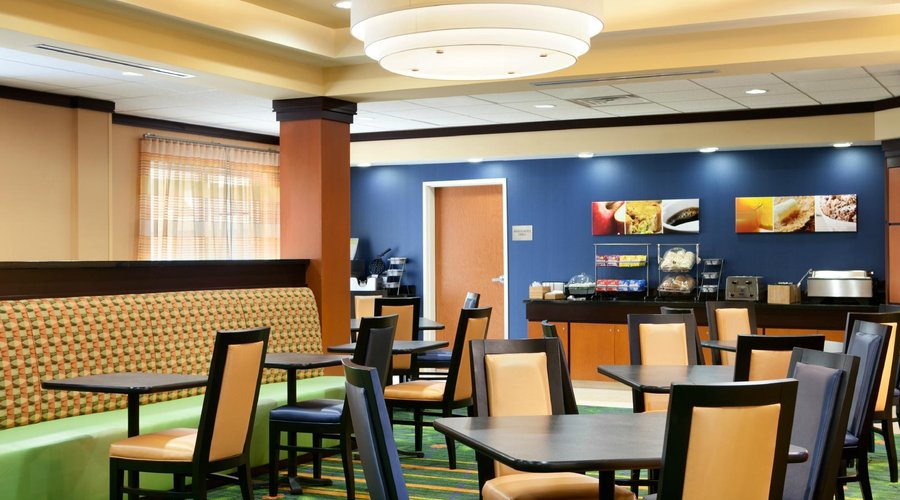 Complimentary Breakfast w/ Jimmy Dean Sandwiches, Hot Eggs, Oatmeal, and Sausage just to name a