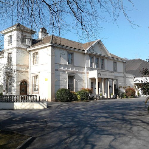 bride-and-groom-night-18th-july-review-of-manor-park-country-house
