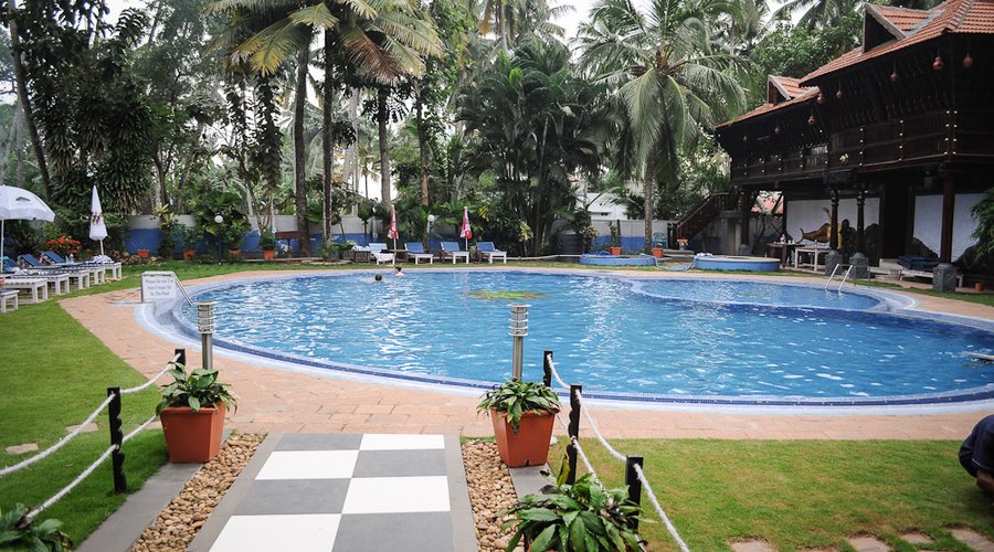 Swimming pool