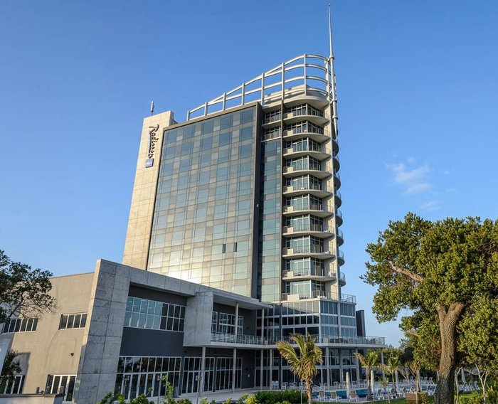 Radisson Blu Hotel & Residence, Maputo Private Balconies: Pictures ...