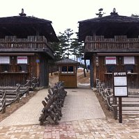 gate of cinerma