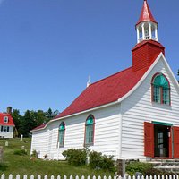 Tadoussac. Oudste houten kerkje in Noord-Amerika