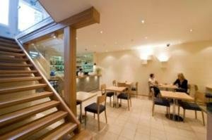 Breakfast room