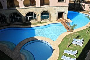 Pool & Beach