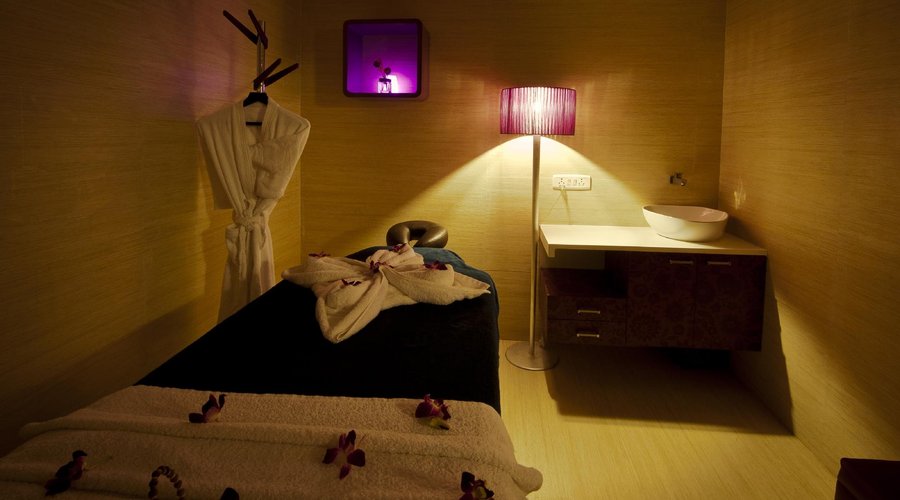 Eternum Spa Massage room