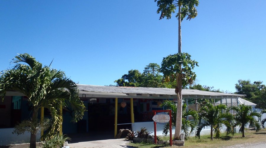                                     Outside view of Smiling Harry's
                
         
