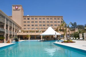Piscina y playa
