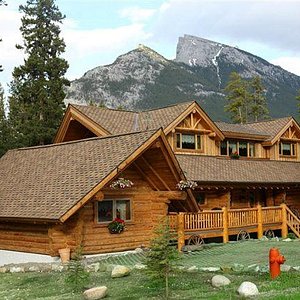 Banff Log Cabin in Summer