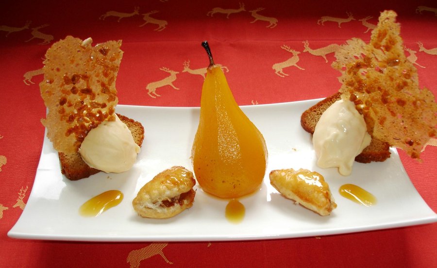 Poire pochée façon Belle-Hélène