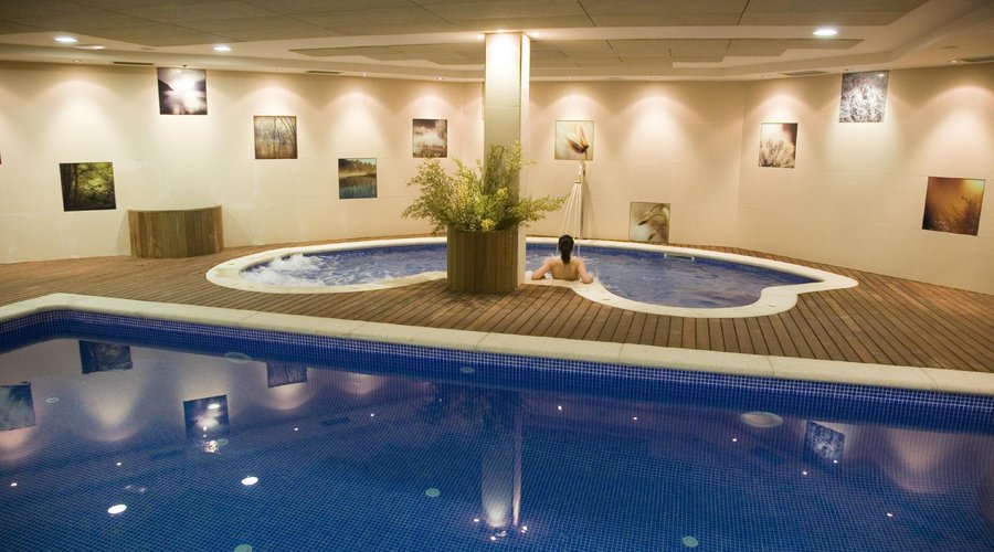 Jacuzzi