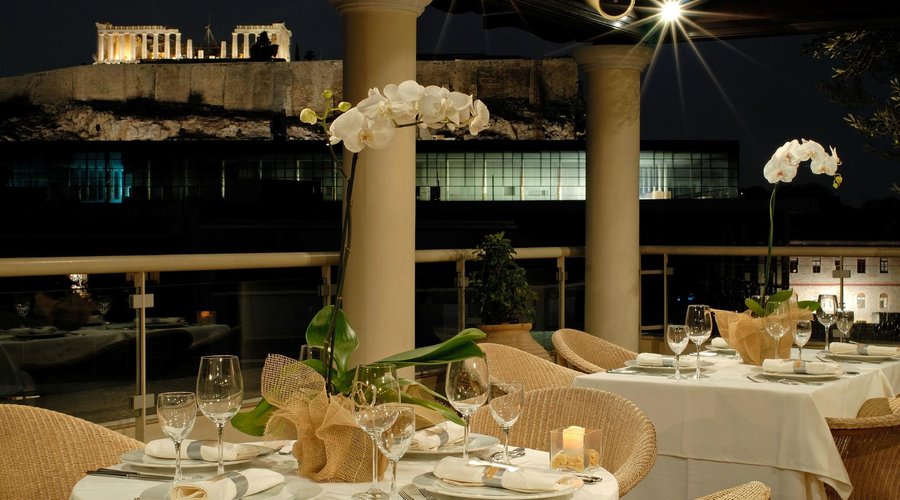 Roof Garden Restaurant-Bar " Peacock"