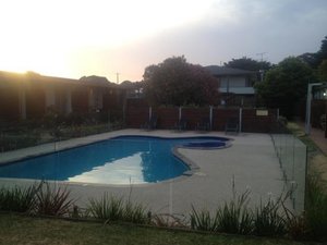 Pool & Beach
