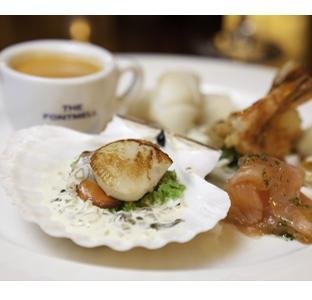 Seafood Tapas: Crab Soup, Scallop, Smoked Salmon, Prawn Cocktail, Tempura Prawns