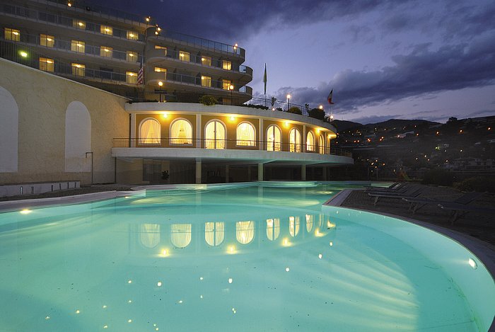 MODUS VIVENDI APARTMENTS - Prices & Condominium Reviews (Sanremo, Italy)