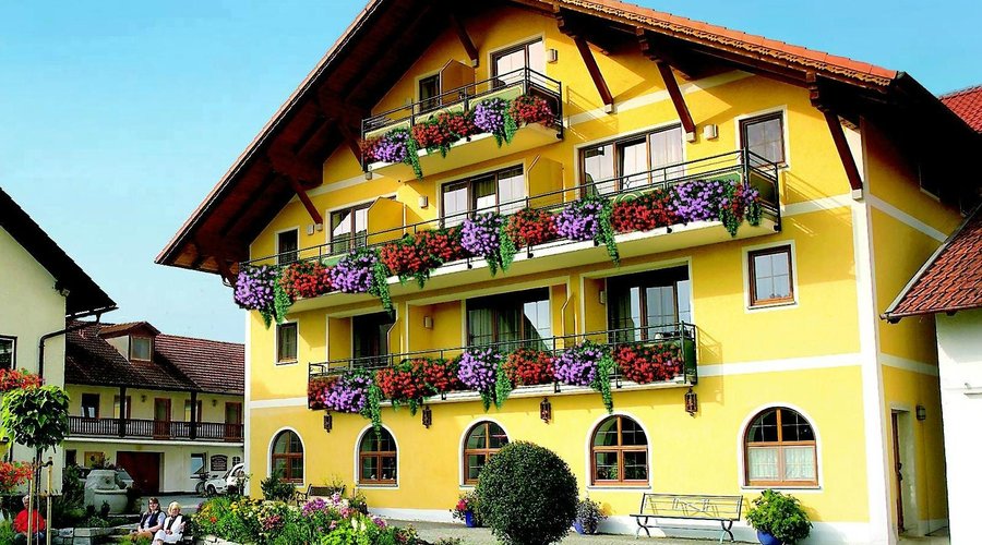 Frontansicht Appartementhotel****
