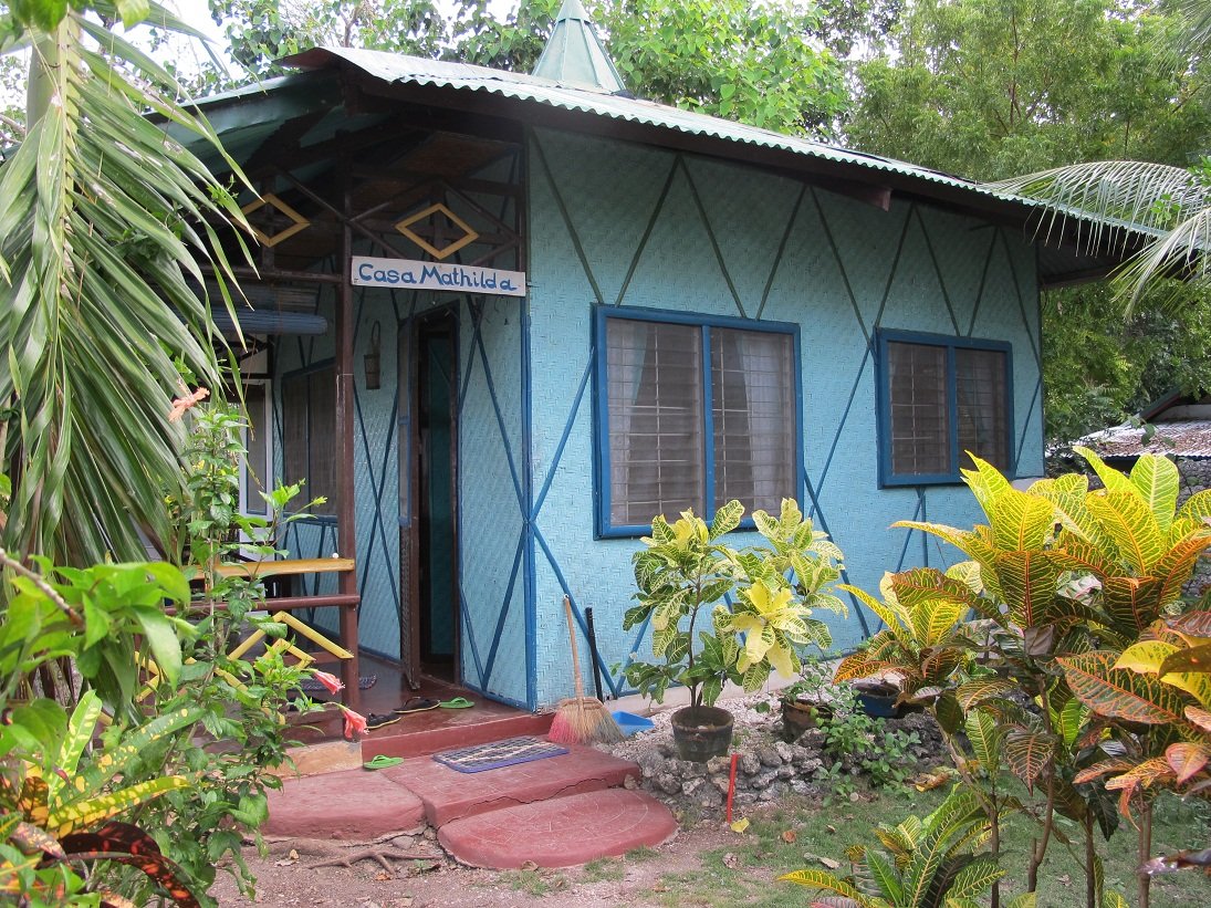 CASA DA LA PLAYA - Guest House Reviews (Larena, Philippines)