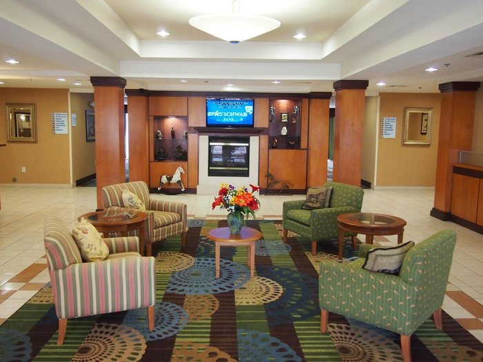 HOLIDAY INN EXPRESS WILLIAMSTON AN IHG HOTEL - Updated 2024 Reviews ...