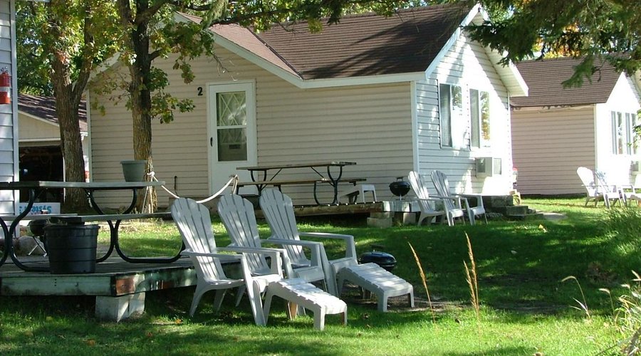 Lake side cabins fantastic views