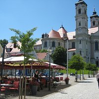 Terrasse mit herrlichem Blick auf die Basilika