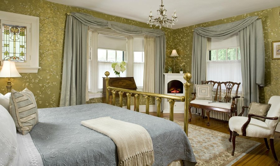 Our Queen Room