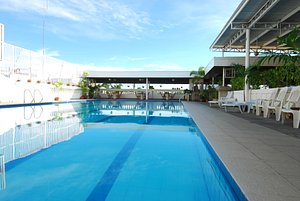 Grand Menseng Hotel in Mindanao, image may contain: Pool, Water, Hotel, Swimming Pool
