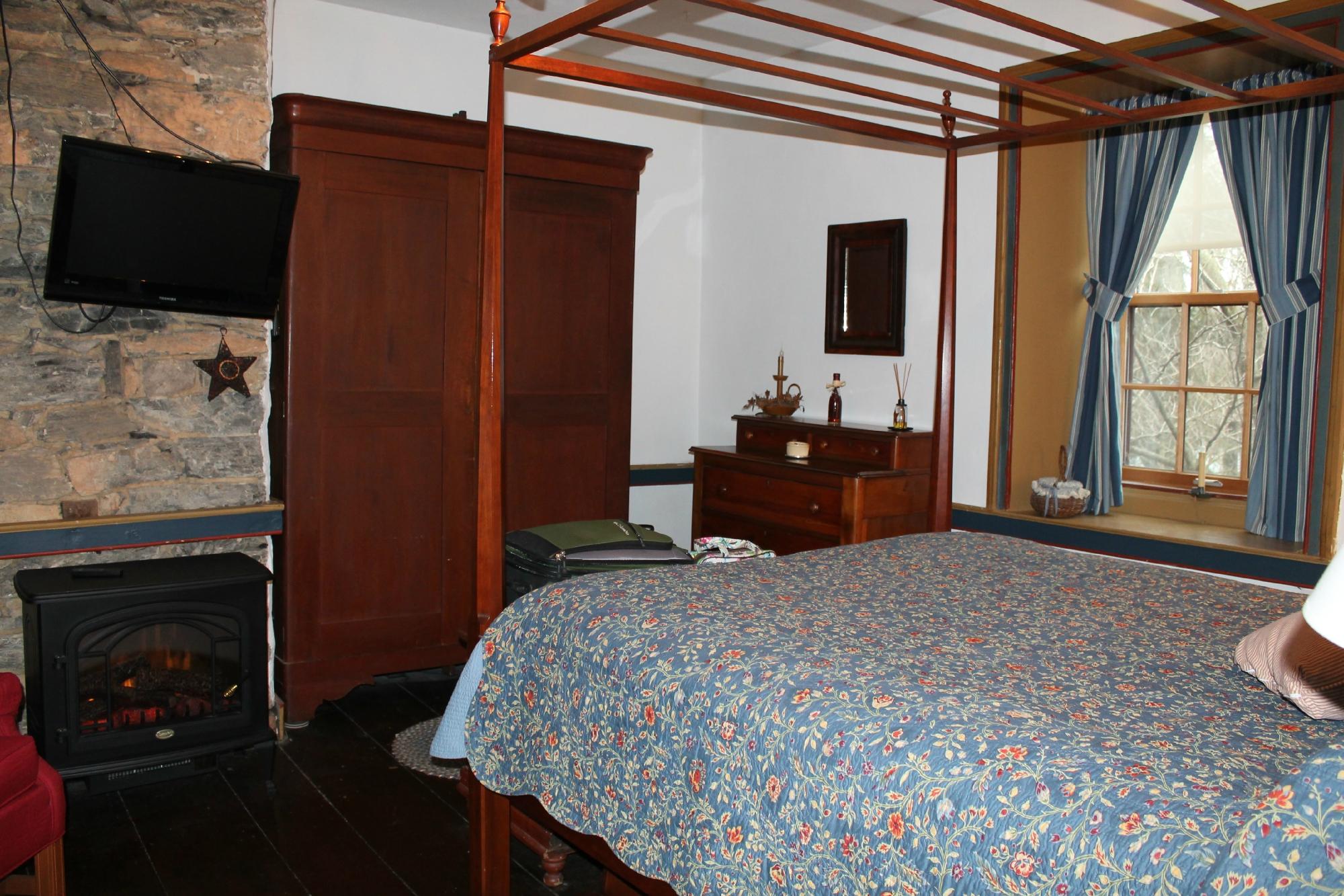 Colonial Crossroads B&B Rooms: Pictures & Reviews - Tripadvisor