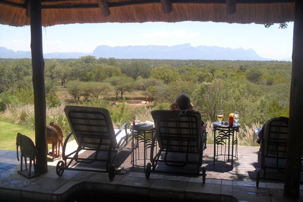 KHAYA NDLOVU SAFARI MANOR - UPDATED 2024 Lodge Reviews & Price ...