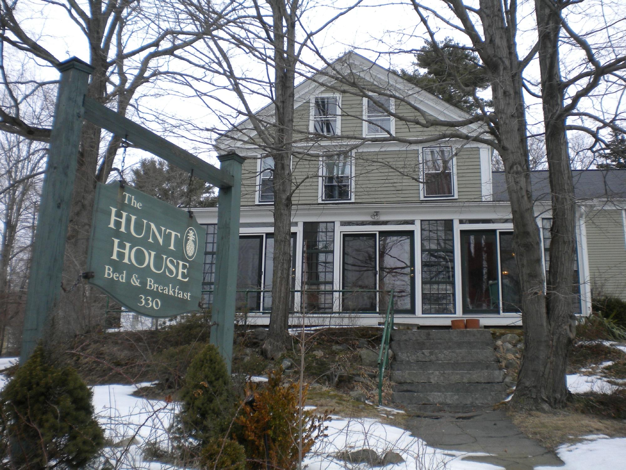 HUNT HOUSE INN BED AND BREAKFAST - B&B Reviews (Sudbury, MA)