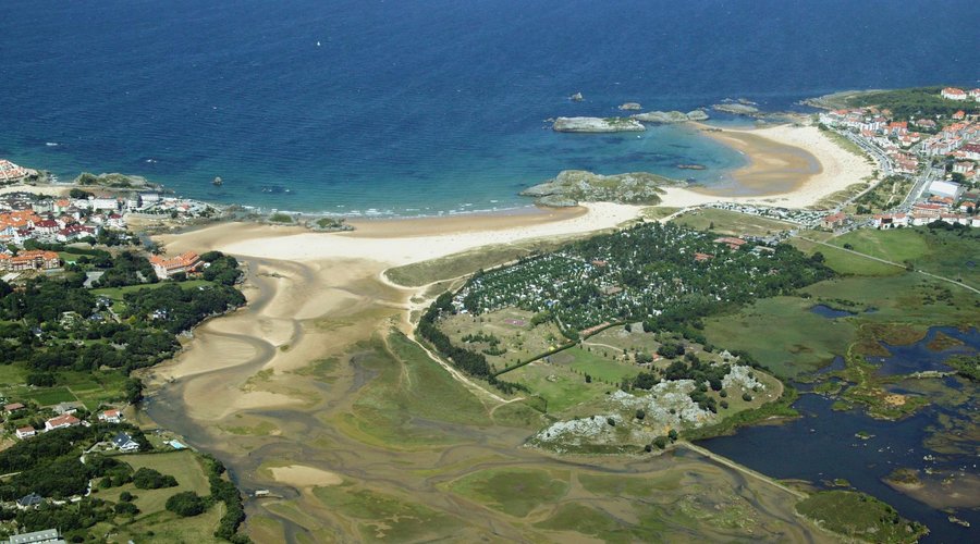 Accesos directos a la playa desde el Camping Playa Joyel