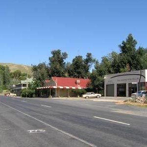                   Jugiong Town
                