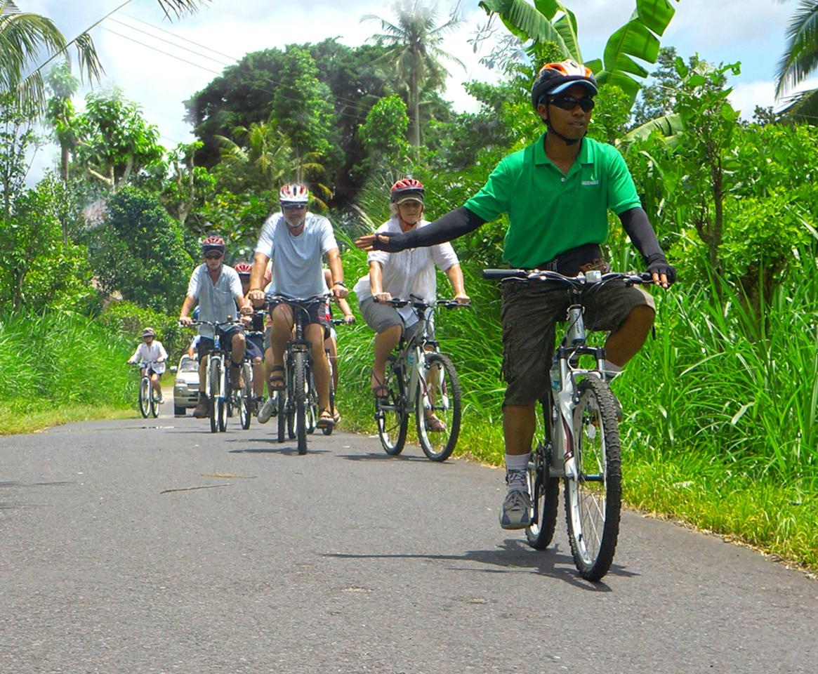 Green sales bike tour