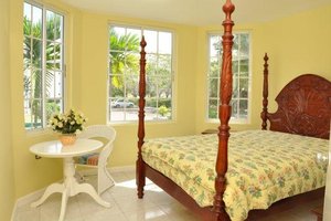 Room & Suite