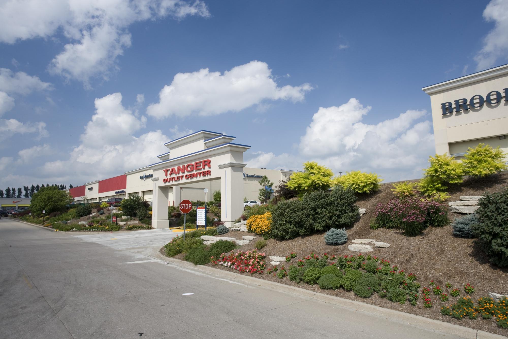 Wrangler store tanger outlets