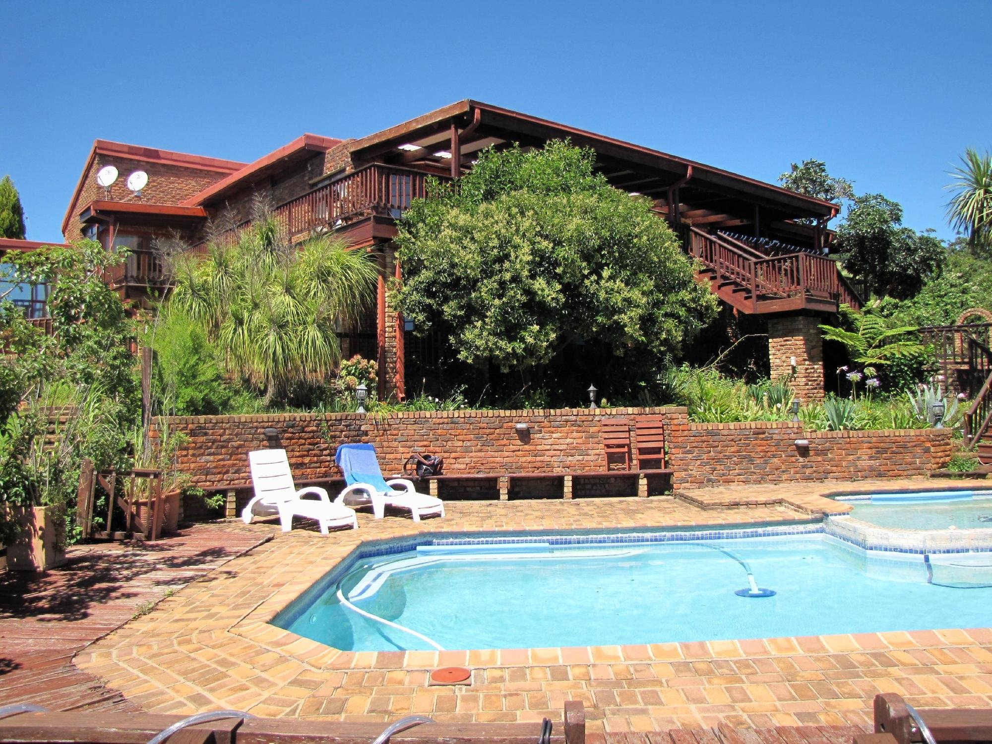 ACRA RETREAT - MOUNTAIN VIEW LODGE - WATERVAL BOVEN - Prices & B&B Reviews (Emgwenya, South Africa)