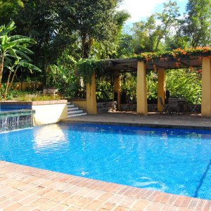 THE 10 CLOSEST Hotels to Santa Teresita Hotel & Spa Termal, Amatitlan