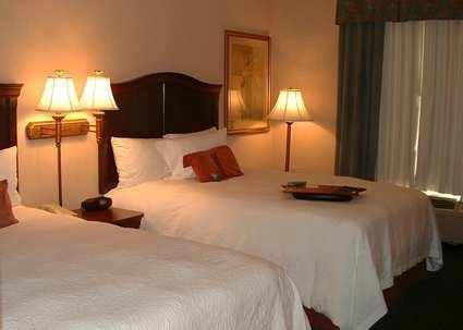 2 Queen Bed Room