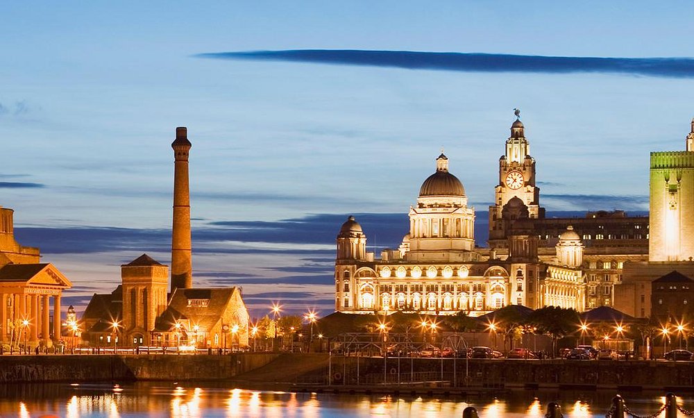 places to visit within 1 hour of liverpool by car