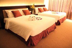 Room & Suite