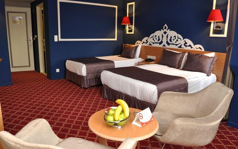 Triple room