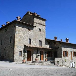 Gli appartamenti sono raccolti in questo meraviglioso rustico ristrutturato