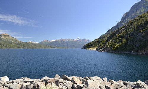                   vista al lago Futaleufu
                