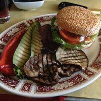 cheeaburger con verdure grigliate