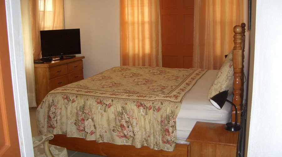 one bedroom apartment