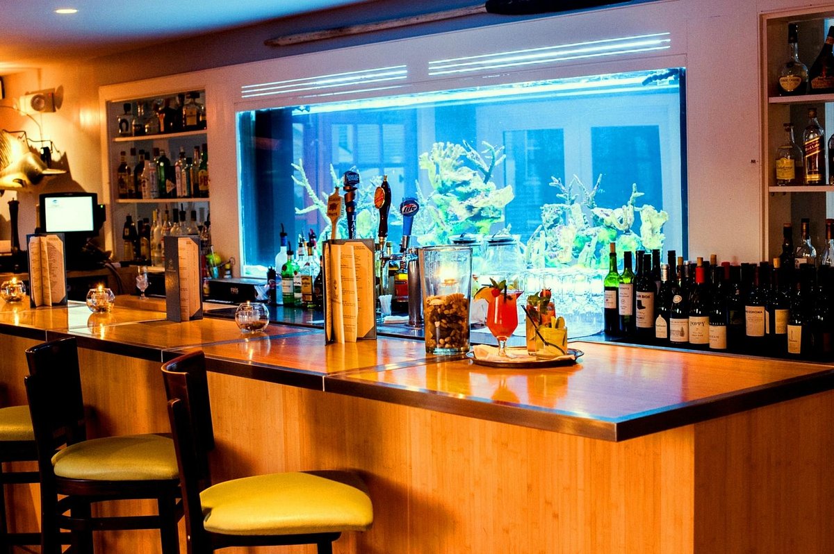 STRIPERS WATERSIDE RESTAURANT, Kennebunkport - Fotos, Número de Teléfono y  Restaurante Opiniones - Tripadvisor