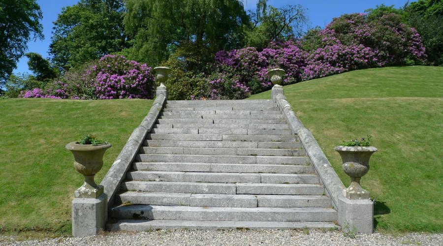 Granite steps for photgraphs